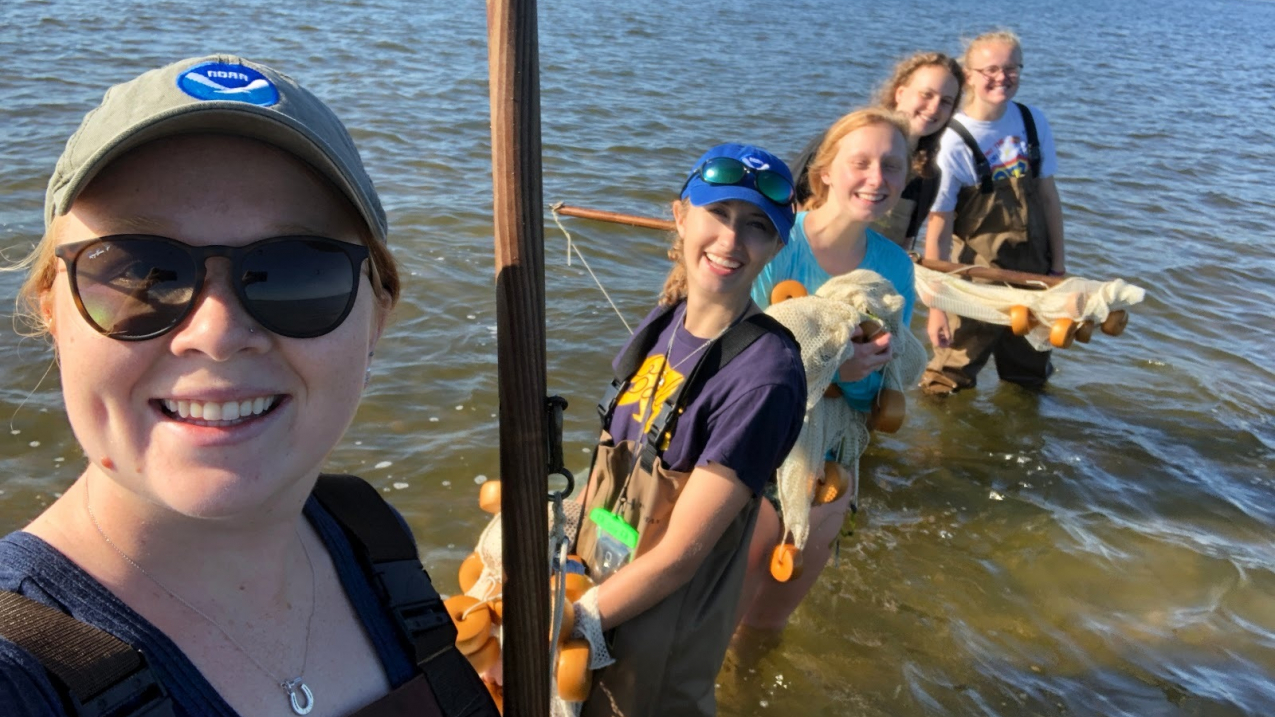 All interns on deck to pull the 100 ft. seine! Taylor Cubbage (second from left) helps pull the seine during her Hollings scholar internship along Sandy Hook's beaches in New Jersey. She completed her internship with the Sandy Hook National Recreational Area.