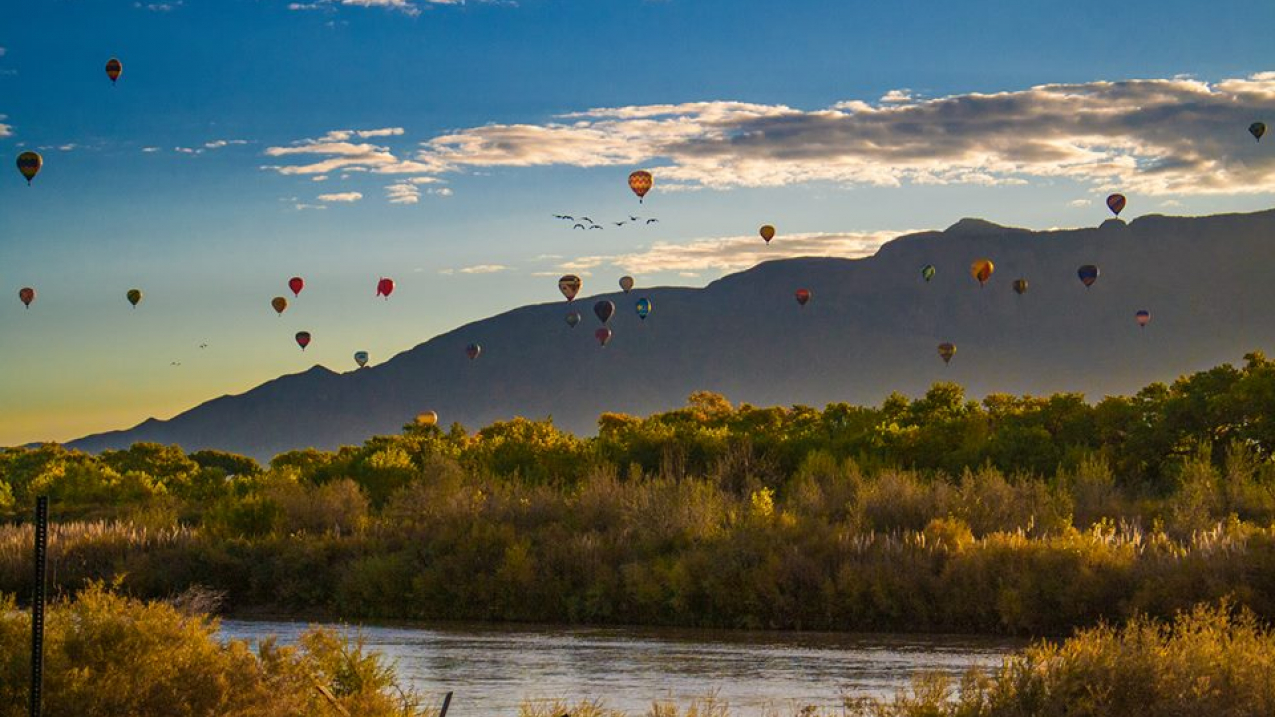 The U.S. southwest, including Albuquerque, New Mexico, (shown here during its annual Balloon Fiesta) experienced a record-warm autumn in 2017 (September through November).