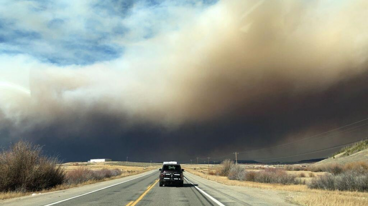 A view from the highway of the massive East Troublesome wildfire smoke cloud near Rocky Mountain National Park in Colorado on October 16, 2020. As of November 4, 2020, the wildfire has consumed more than 193,000 acres of land and was only 37% contained. For the most current information on this specific fire, please visit the InciWeb portal at https://inciweb.nwcg.gov/incident/7242.